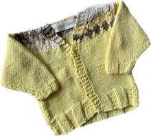 Load image into Gallery viewer, Lemon Love hand-knitted cardigan | months 0-3
