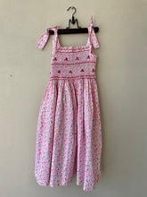 Load image into Gallery viewer, Pink Floral Hand-smocked summer dress #9 years
